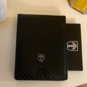 Travando men’s leather wallet and money clip
